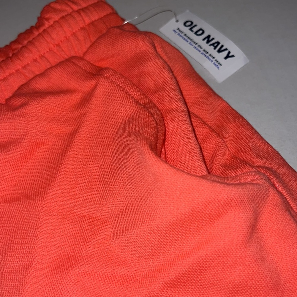 Old Navy extra high waisted sweat shorts - Picture 2 of 6